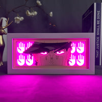 Boite lumineuse Jotaro Kujo allumée en rose fuchsia, mains de Star Platinum découpées en papier lumineux, décoration chambre