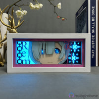 Boite lumineuse Rem Re:Zero en cadre blanc, rétroéclairage bleu sur le visage du personnage, décoration chambre anime