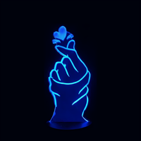 Lampe 3D LED Coeur La Main et son Cœur effet holographique fond noir