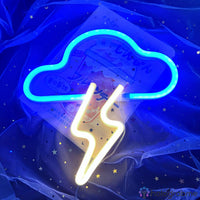 Néon LED nuage bleu ciel avec éclair blanc doré sur fond bleu étoilé, décoration murale chambre ado